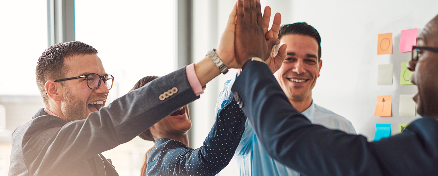 Descubra por que a experiência do colaborador impacta na experiência do cliente